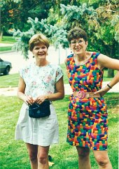 19940910-TheoPankratz-90BD-HeritageFair-Mt-Lake-MN (10) Laurie (Olson) Epstein, Julie (Bell) Burlingame