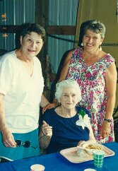 19940910-TheoPankratz-90BD-HeritageFair-Mt-Lake-MN (11) Sisters Jackie Olson, Teddy Bell, and their mother Theo Pankratz