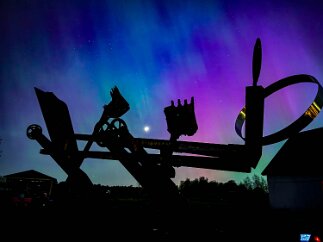 Franconia Aurora An unusually strong geomagnetic storm brings aurora far south from its normal home in the arctic. Franconia Sculpture Park, near Taylors Falls MN, is far enough...