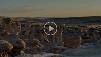 2025-Valley of Dreams A night under the Alien Throne in Ah-Shi-Sle-Pah Wilderness Research Area in New Mexico. Look for the lighting as the moon sets, the drifting stars and clouds,...