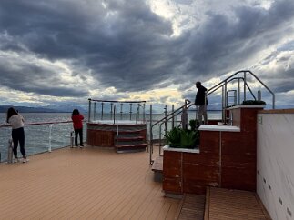 IMG_8601 A hot tub/jaccuzzi! (One of two).