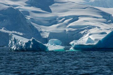 IMG_2200 Ice sculptures.