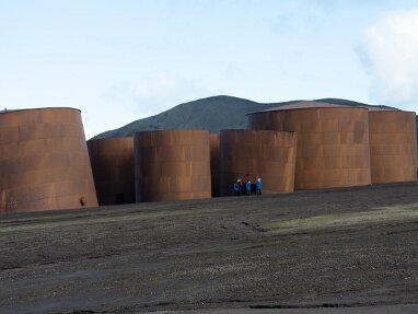 2026-02-04 Deception Bay, Half Moon Island A visit to a former whaling center, and another penguin colony