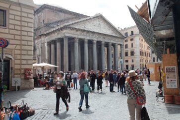 _MG_7196 The Pantheon, built by Romans 2000 years ago.