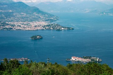 _MG_8124 Views of the Borromean Islands of Lago Maggiore from the heights of Stresa