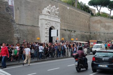 _MG_7497 The line to visit the Vatican museum wrapped around the block.