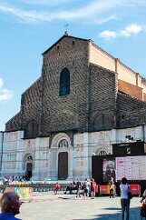Bologna-110 The Basilica of San Petronio which contains an astronomical metric- a meridian line representing the annual movement of the earth around the sun.