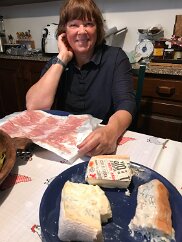 Food-104 Rossella welcomes us with prosciutto and gorgonzola cheese!