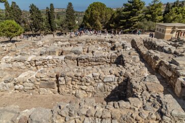 1X6A9932 There is not much remaining of the palace. The foundations of these walls have been excavated.