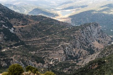 1X6A0004 The road up to to the Lesithi Plateau.