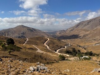IMG_7046 It's a long way down, all on this dirt road.