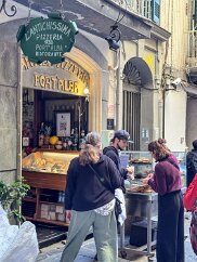 IMG_7510 The pizzeria claiming to be the oldest in Italy, where Neapolitan pizza was invented.